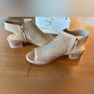 Perforated Open-Toe Slingback Mules in taupe
